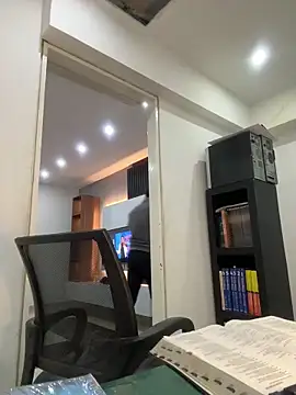 Snapshot of _tony8 chatting on 24, 11, 2025 tony8 online show from 24, 11, 2025