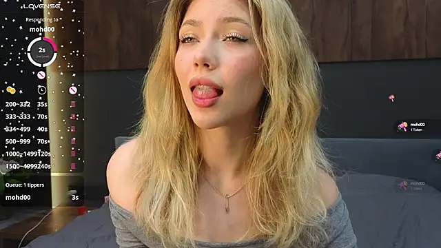 Snapshot of Rainaslater chatting on 22, 2, 2025 Rainaslater online show from 22, 2, 2025