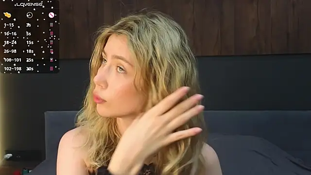 Snapshot of Rainaslater chatting on 25, 2, 2025 Rainaslater online show from 25, 2, 2025