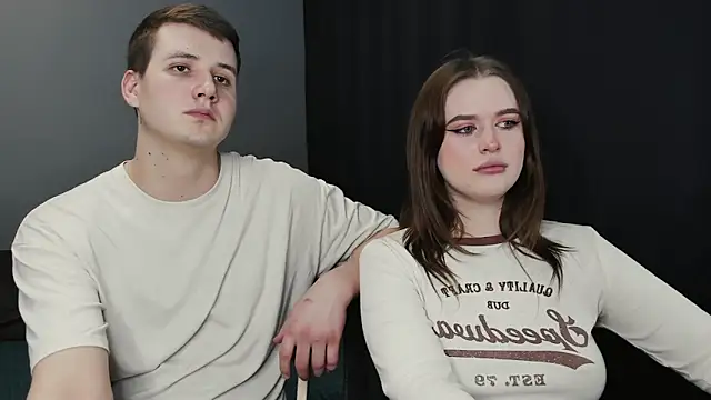 Pinku kitsune online show from 11, 3, 2025