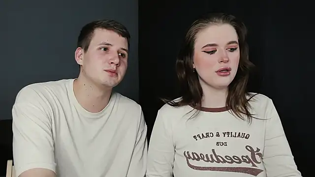 Pinku kitsune online show from 12, 3, 2025