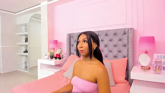 HaileeRoberts online show from 24, 2, 2025