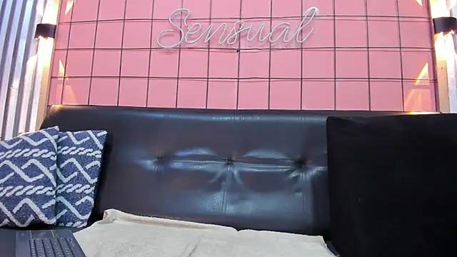 Snapshot of antony_bigdick_ chatting on 8, 1, 2025 antony bigdick online show from 8, 1, 2025