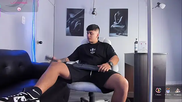 Cristopher strong online show from 18, 2, 2026