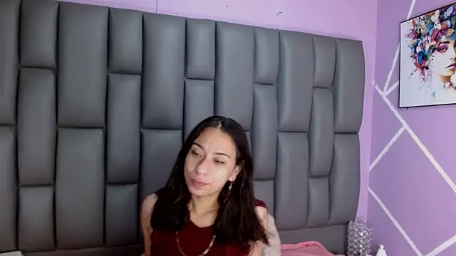 Snapshot of angelina_ny chatting on 12, 9, 2025 angelina ny online show from 12, 9, 2025