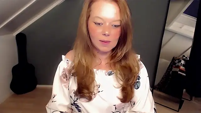 Snapshot of roxanna24 chatting on 30, 3, 2026 roxanna24 online show from 30, 3, 2026