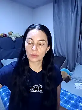 Snapshot of renata_hot1 chatting on 3, 5, 2026 renata hot1 online show from 3, 5, 2026