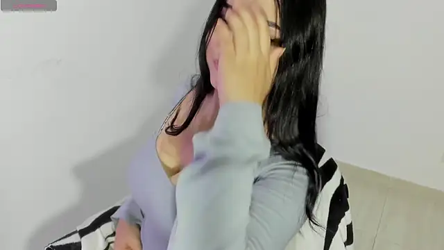 Natasha su  online show from 3, 3, 2025