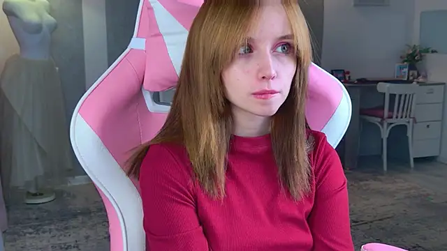 b4by LoL1 online show from 15, 11, 2025