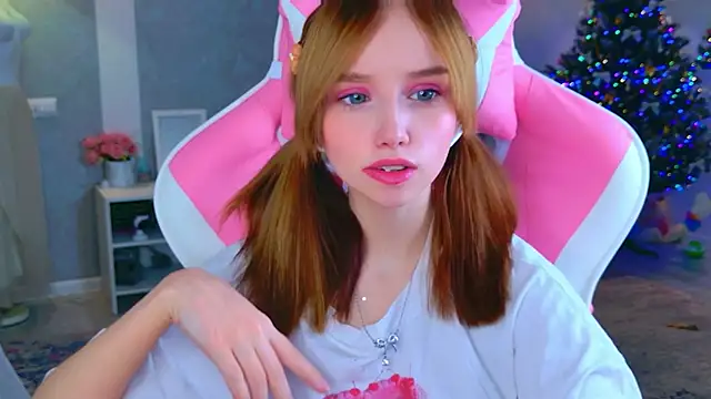 b4by LoL1 online show from 19, 12, 2025