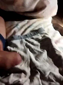 Snapshot of Grig1982 chatting on 28, 10, 2025 Grig1982 online show from 28, 10, 2025