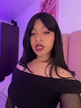 Ashley Chriss online show from 7, 6, 2026