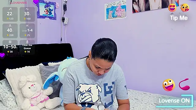 Snapshot of sara_mendez2 chatting on 2, 11, 2025 sara mendez2 online show from 2, 11, 2025