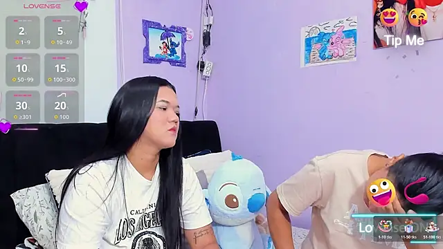 Snapshot of sara_mendez2 chatting on 4, 11, 2025 sara mendez2 online show from 4, 11, 2025