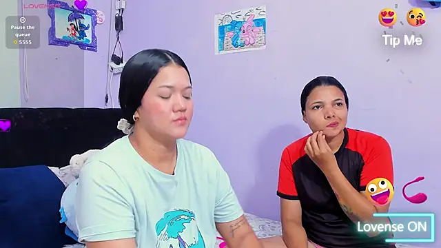 Snapshot of sara_mendez2 chatting on 18, 11, 2025 sara mendez2 online show from 18, 11, 2025