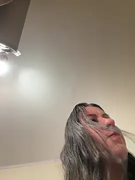 Evelinia online show from 14, 11, 2025