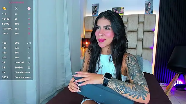 little sophie18 online show from 30, 10, 2025