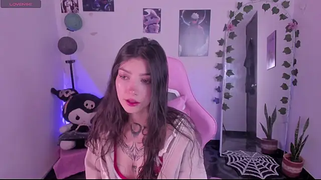 Snapshot of cami_mila9 chatting on 12, 10, 2025 cami mila9 online show from 12, 10, 2025