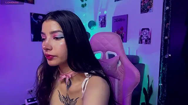 Snapshot of cami_mila9 chatting on 10, 1, 2026 cami mila9 online show from 10, 1, 2026