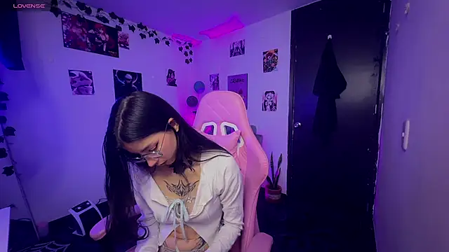 Snapshot of cami_mila9 chatting on 16, 2, 2026 cami mila9 online show from 16, 2, 2026