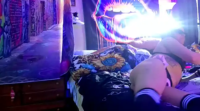 KRYZTALYNXXX online show from 17, 2, 2025