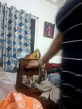 Snapshot of riya_kumari0 chatting on 6, 12, 2024 riya kumari0 online show from 6, 12, 2024