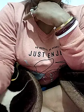 Snapshot of riya_kumari0 chatting on 28, 1, 2025 riya kumari0 online show from 28, 1, 2025