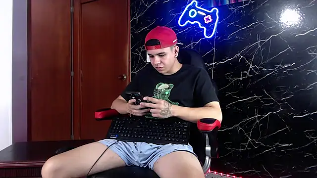 Snapshot of maty_hardx chatting on 7, 12, 2024 maty hardx online show from 7, 12, 2024