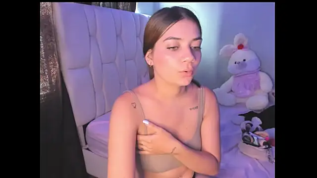 Snapshot of KittyKlum chatting on 19, 3, 2025 KittyKlum online show from 19, 3, 2025