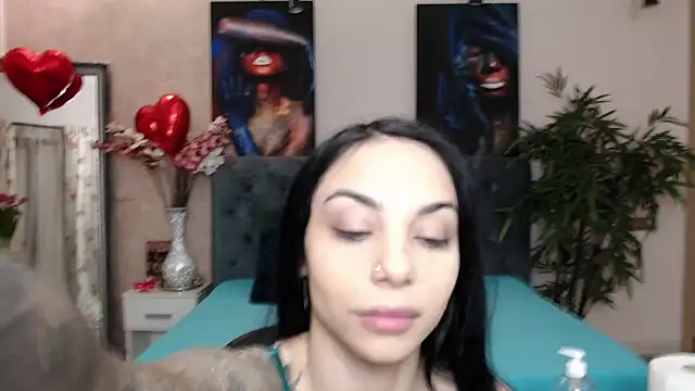 Snapshot of MissJuliax chatting on 28, 2, 2025 MissJuliax online show from 28, 2, 2025
