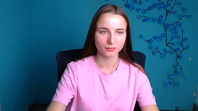 Eva Janee online show from 19, 6, 2026