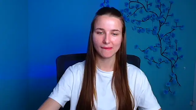 Eva Janee online show from 17, 7, 2026