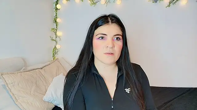 Amara vega online show from 31, 5, 2026