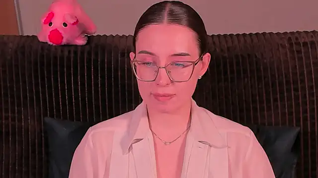 VeronikaKissuchi online show from 13, 3, 2025