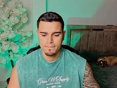 Axel Big cock online show from 4, 7, 2026