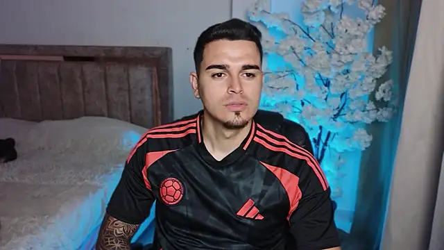 Axel Big cock online show from 29, 7, 2026