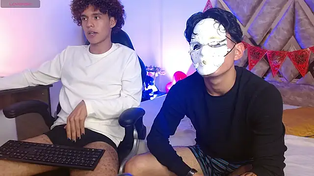 Snapshot of nickolas_moon chatting on 18, 2, 2025 nickolas moon online show from 18, 2, 2025