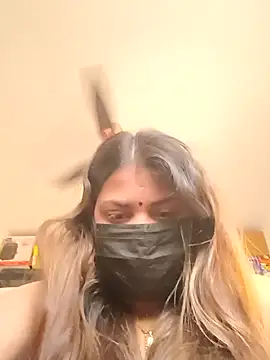 Snapshot of Hotmilfxox chatting on 1, 1, 2025 Hotmilfxox online show from 1, 1, 2025