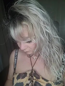candy queeen online show from 9, 6, 2026