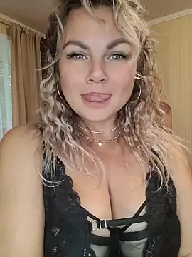 candy queeen online show from 2, 7, 2026