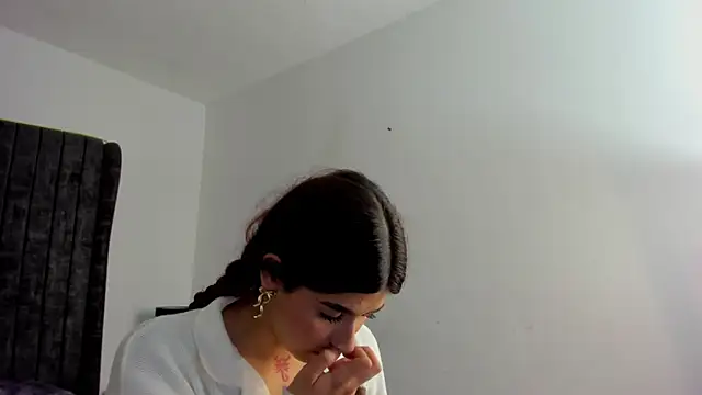 AnnyCherry  online show from 10, 4, 2026