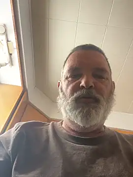 Snapshot of Frenchpoo chatting on 16, 2, 2026 Frenchpoo online show from 16, 2, 2026