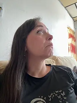natalie cowens online show from 20, 6, 2026