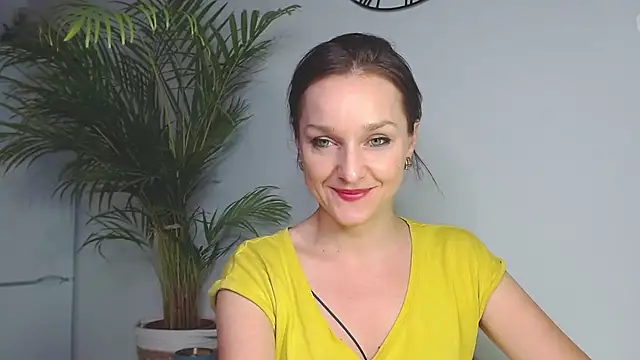 Snapshot of AliciaDesire chatting on 11, 12, 2024 AliciaDesire online show from 11, 12, 2024