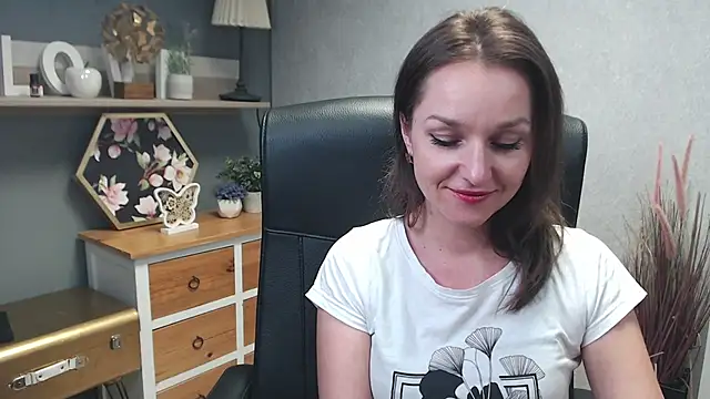 Snapshot of AliciaDesire chatting on 17, 12, 2024 AliciaDesire online show from 17, 12, 2024