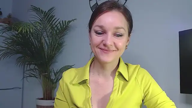 Snapshot of AliciaDesire chatting on 13, 1, 2025 AliciaDesire online show from 13, 1, 2025