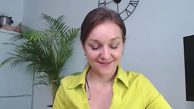 Snapshot of AliciaDesire chatting on 13, 1, 2025 AliciaDesire online show from 13, 1, 2025