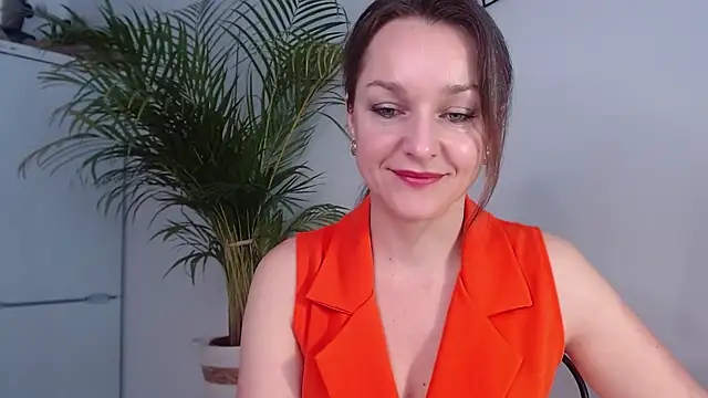 Snapshot of AliciaDesire chatting on 6, 2, 2025 AliciaDesire online show from 6, 2, 2025