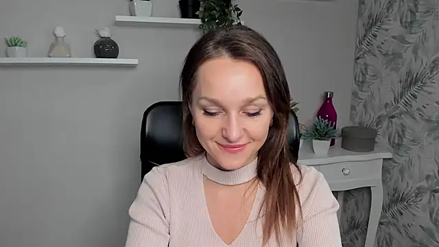 Snapshot of AliciaDesire chatting on 20, 2, 2025 AliciaDesire online show from 20, 2, 2025