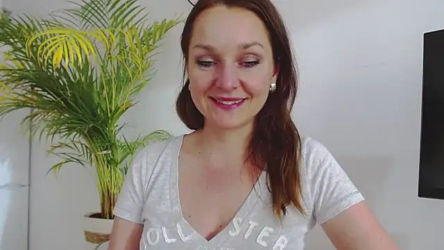 Snapshot of AliciaDesire chatting on 18, 3, 2025 AliciaDesire online show from 18, 3, 2025